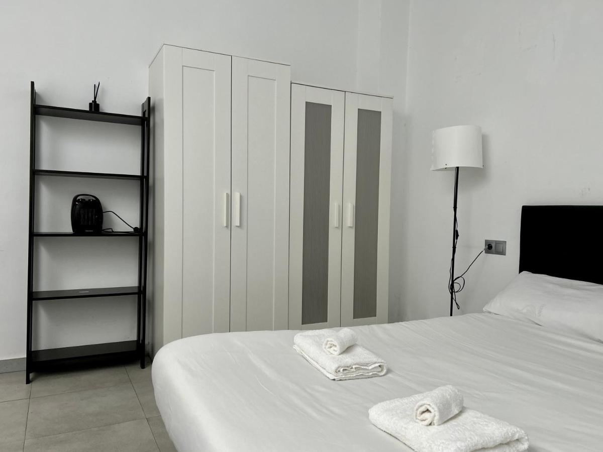 Hostel Ramon Lujan 91 مدريد المظهر الخارجي الصورة