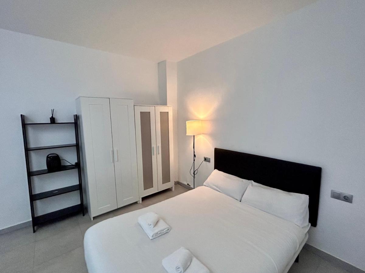 Hostel Ramon Lujan 91 مدريد المظهر الخارجي الصورة